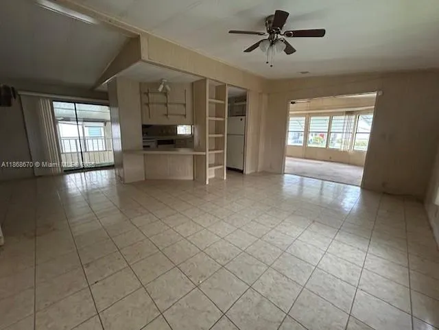 5339 NW 4th Ter