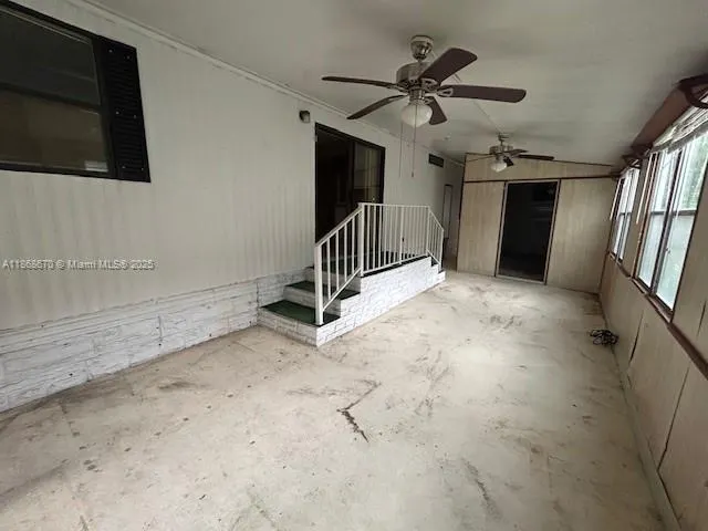 5339 NW 4th Ter