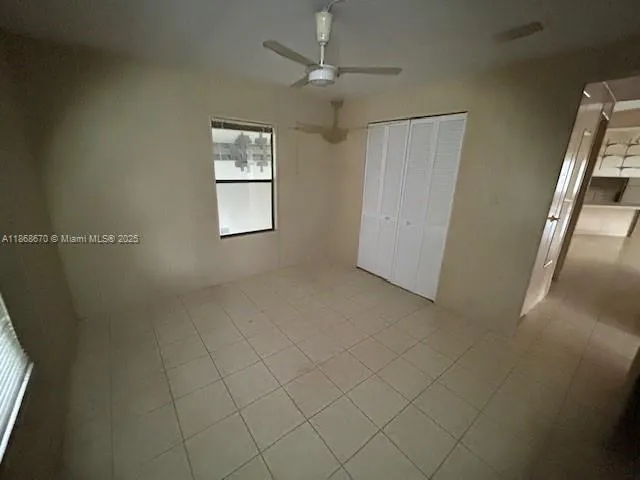 5339 NW 4th Ter