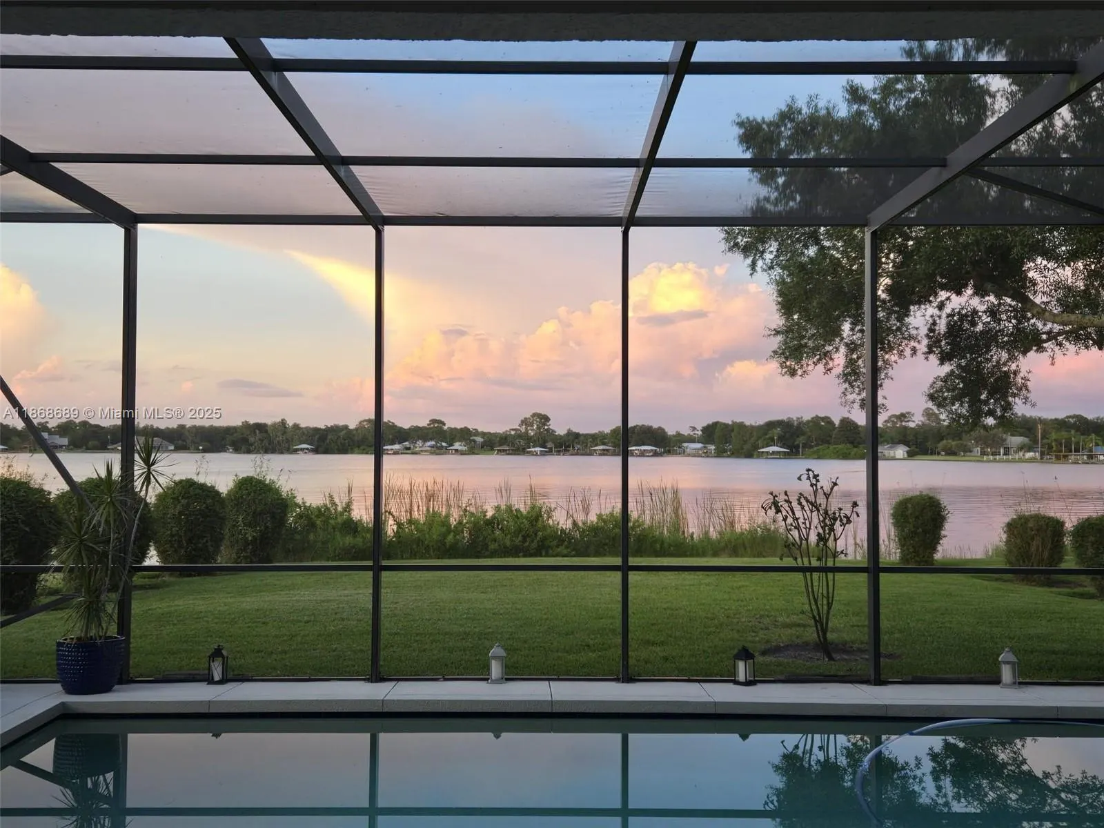 1058 Lake Carrie Dr