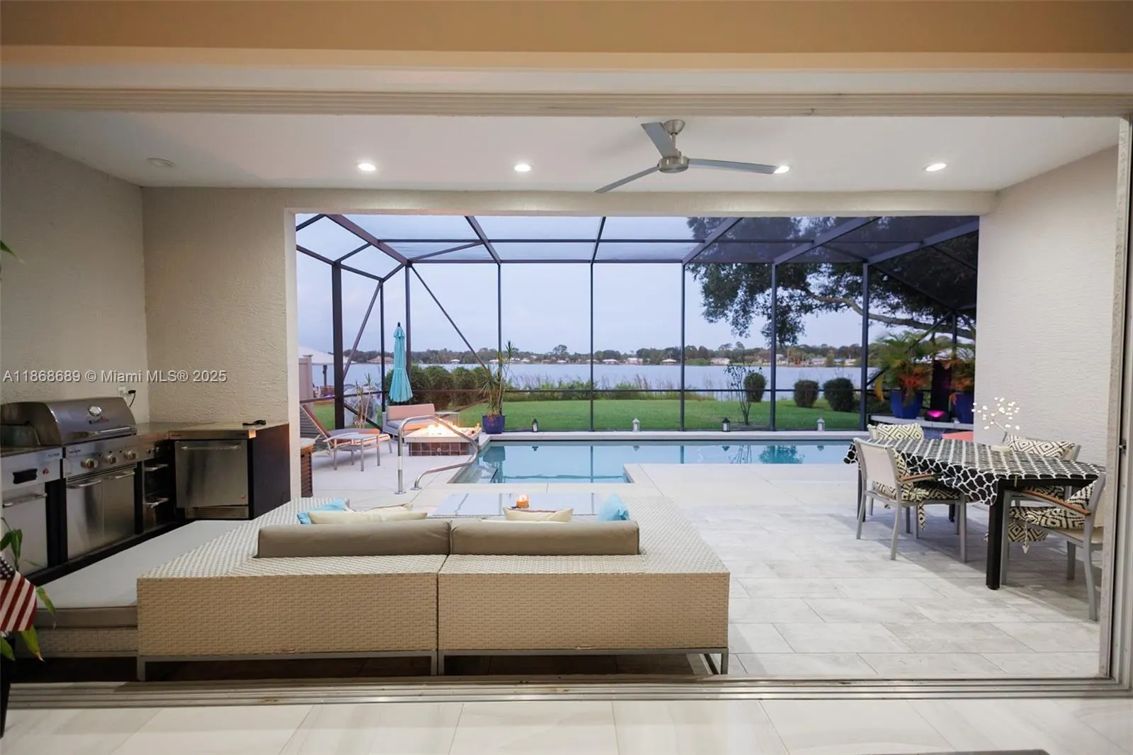 1058 Lake Carrie Dr