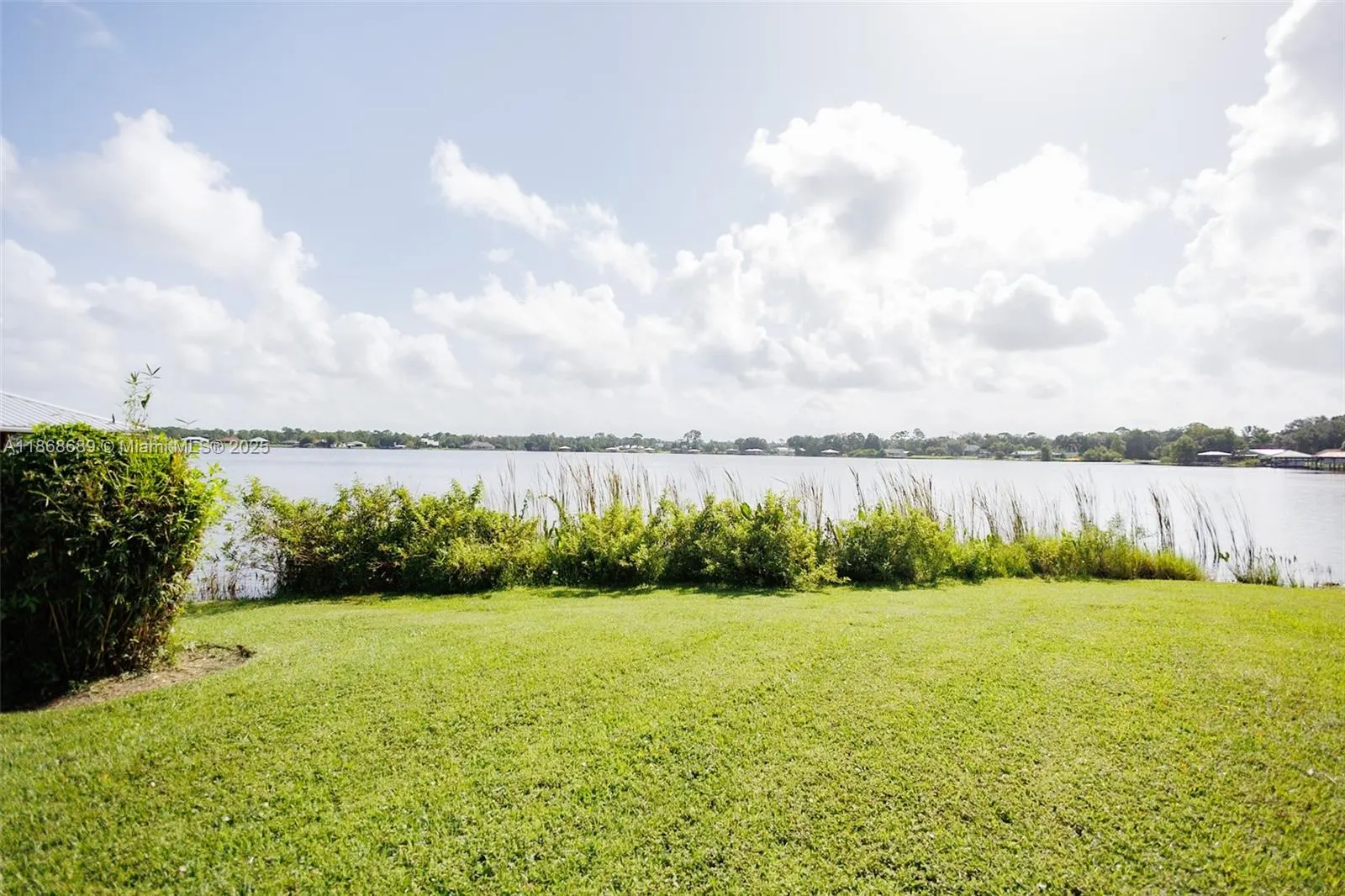 1058 Lake Carrie Dr