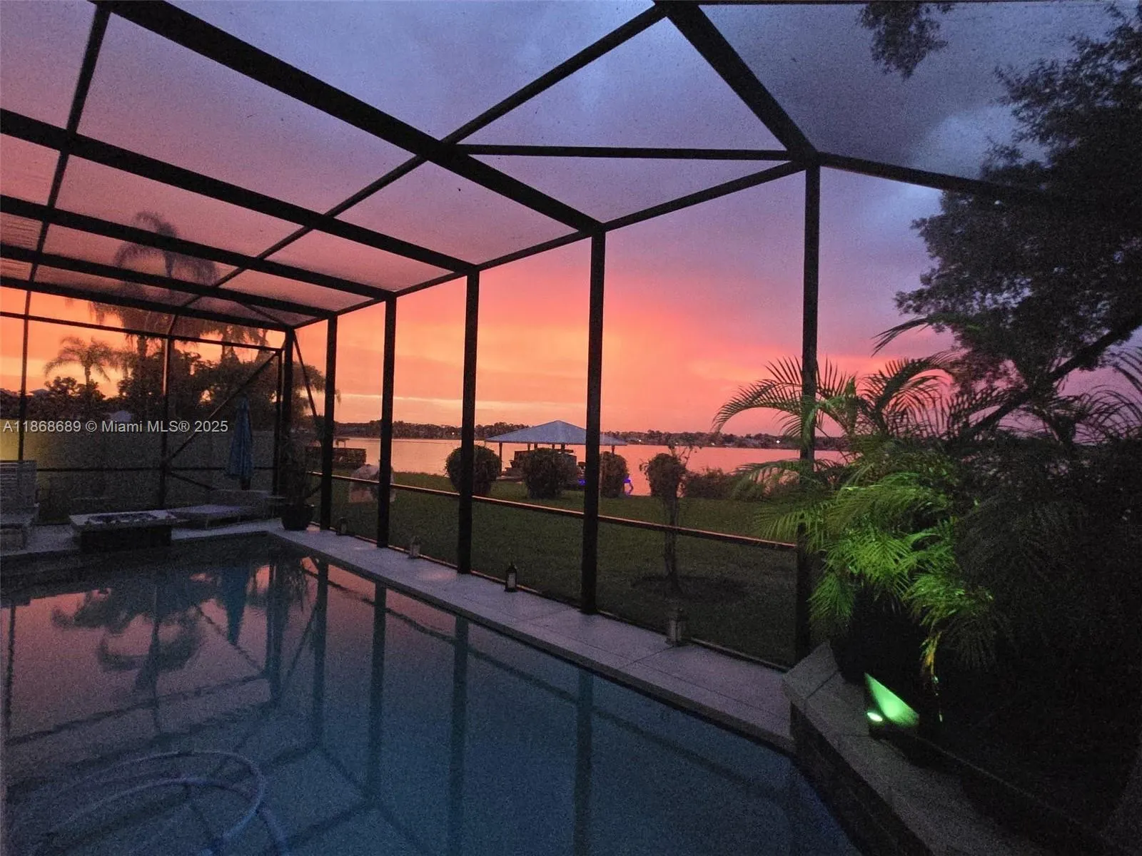 1058 Lake Carrie Dr