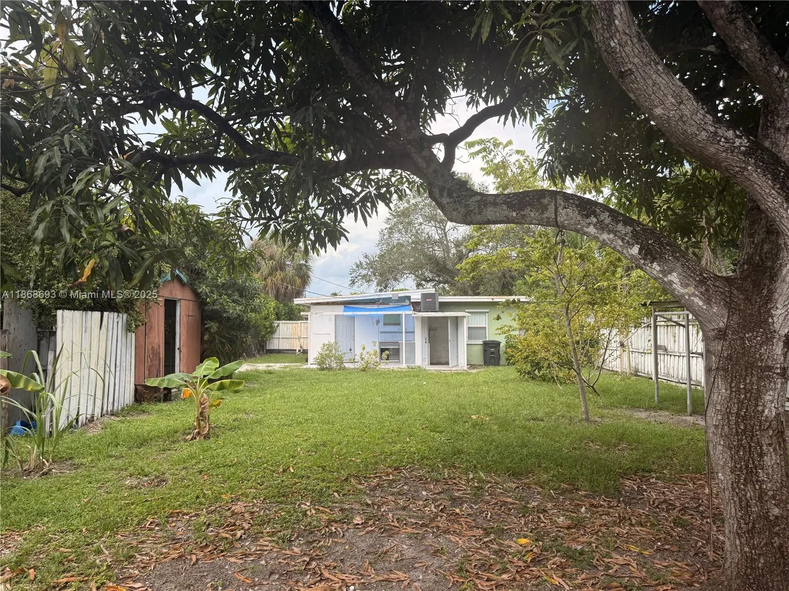 1060 NW 121st St