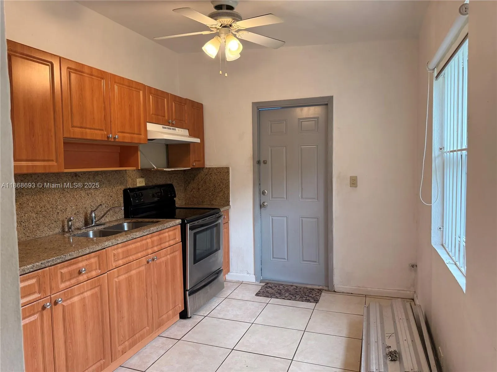 1060 NW 121st St