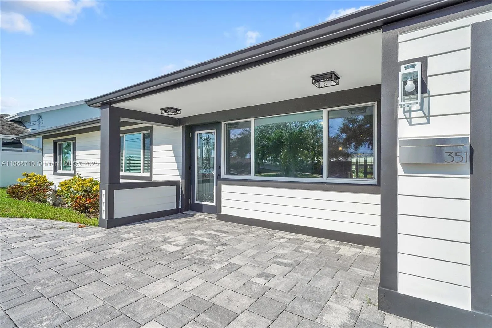 351 SE 16th Ave