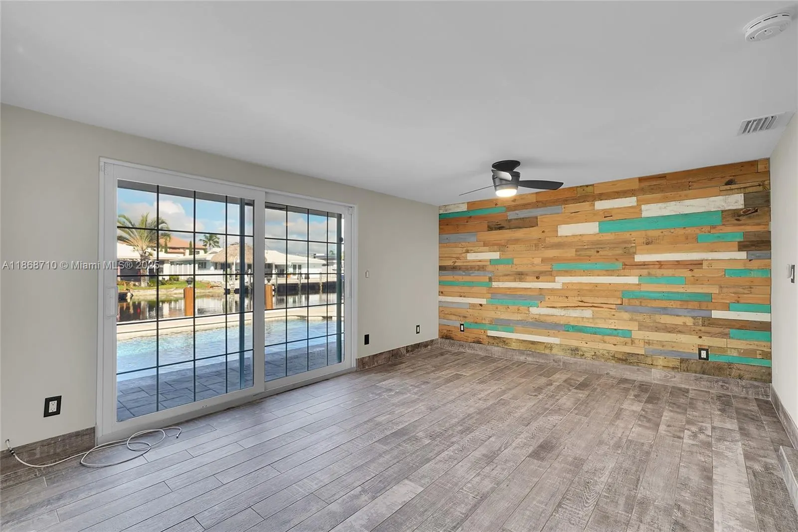 351 SE 16th Ave