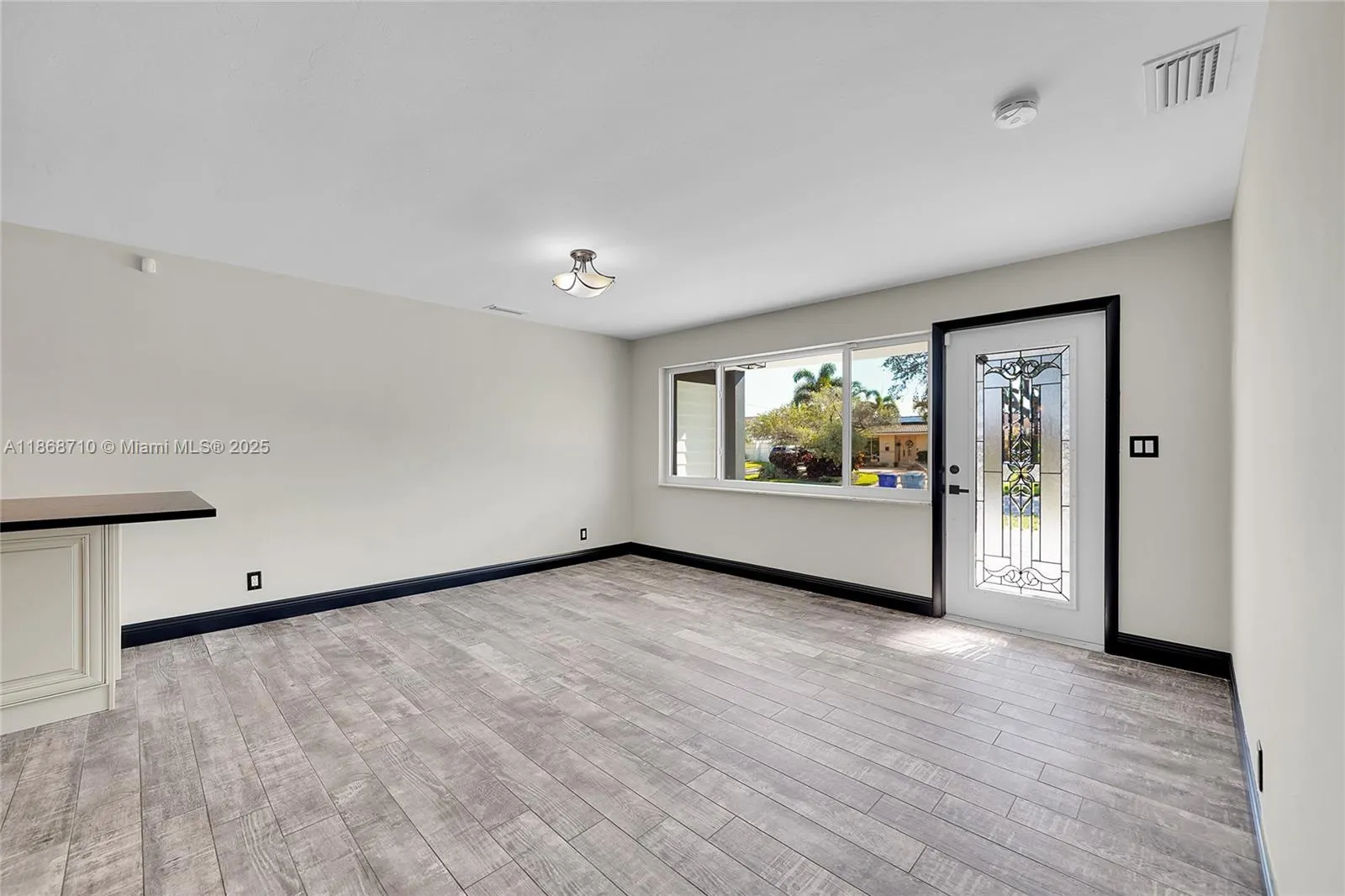 351 SE 16th Ave