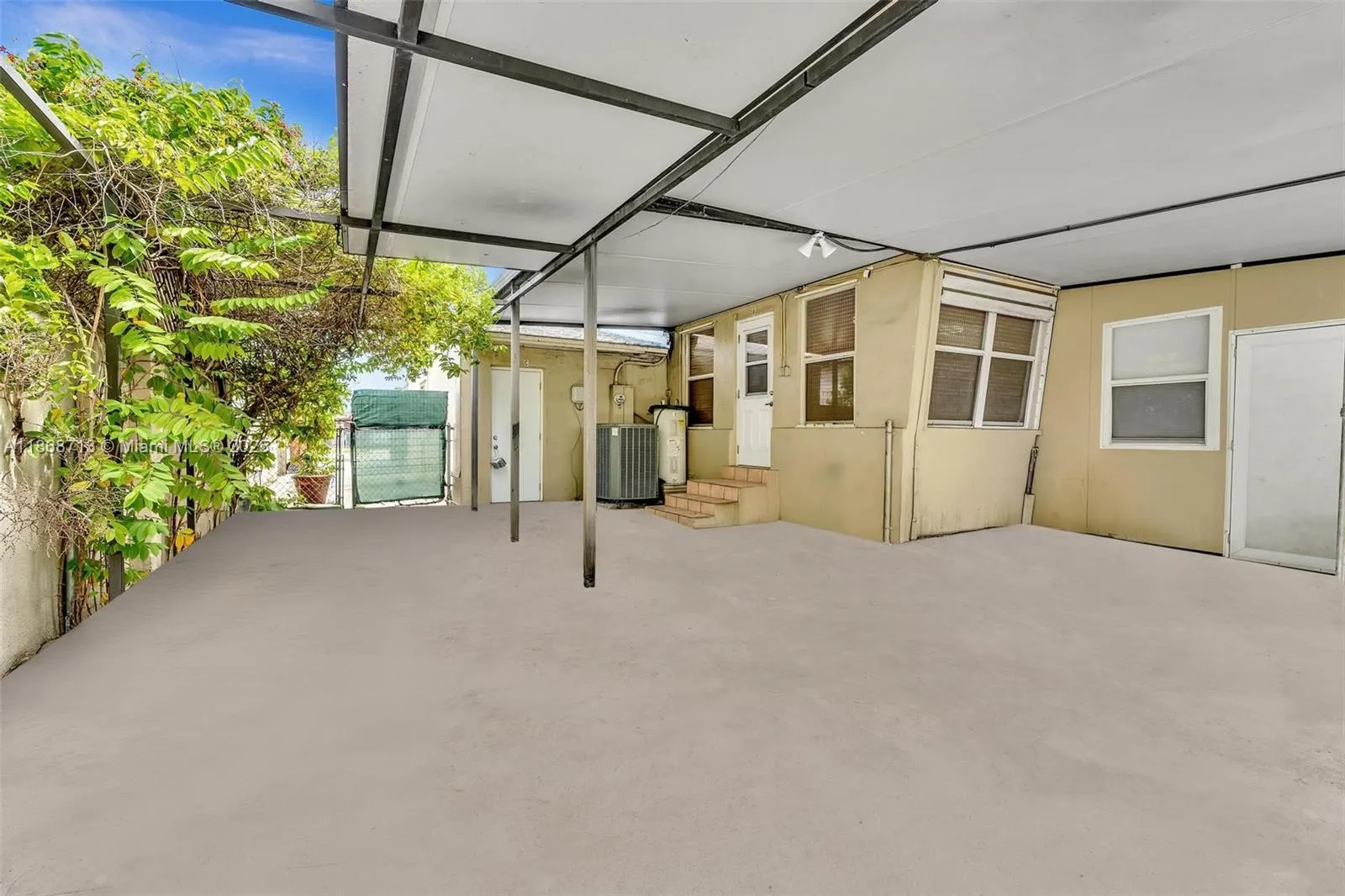 340 W 55th St