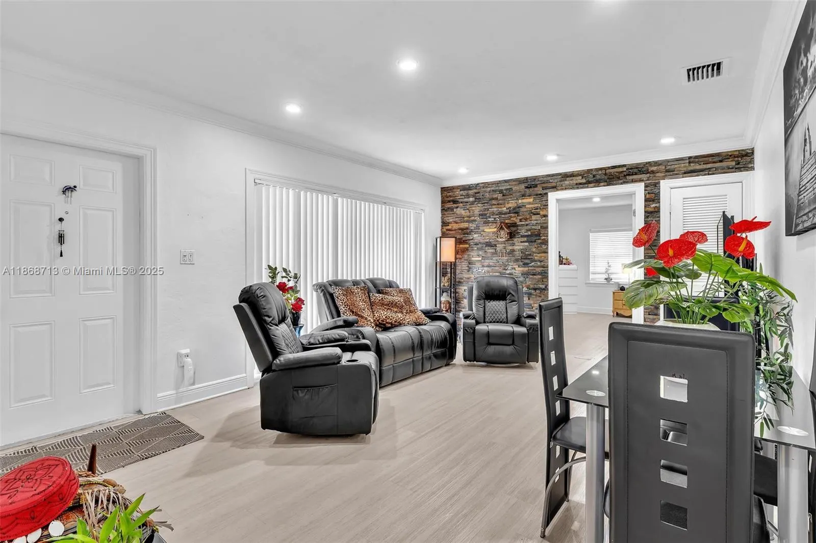 340 W 55th St