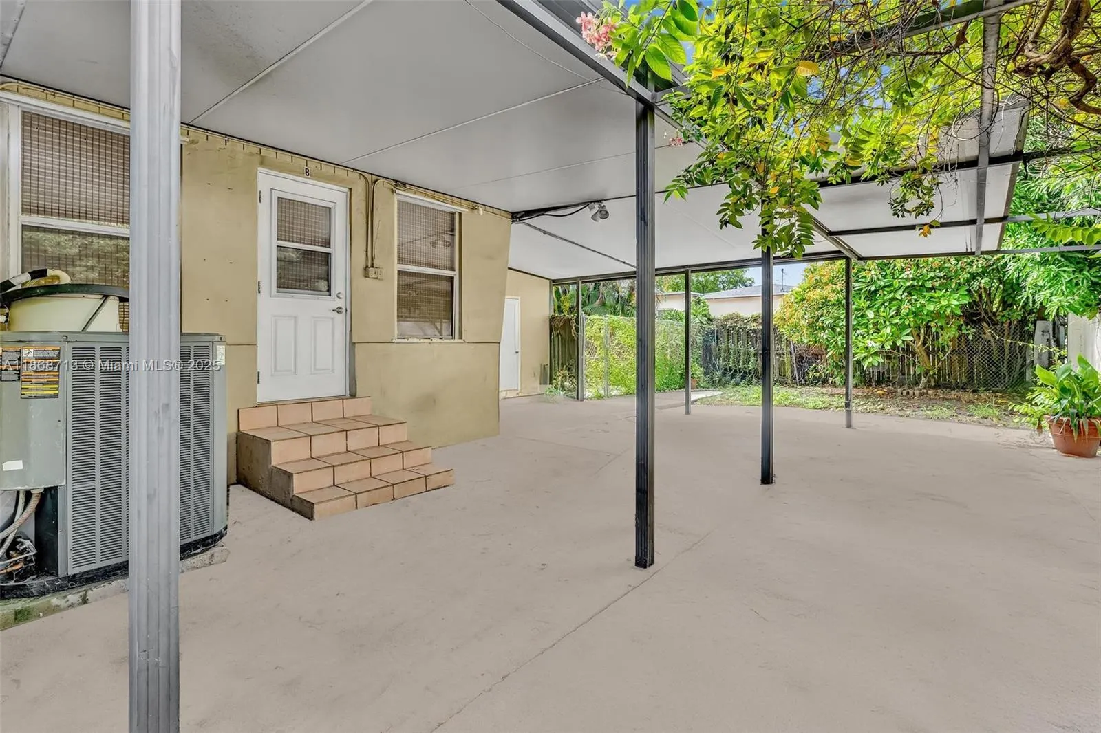 340 W 55th St