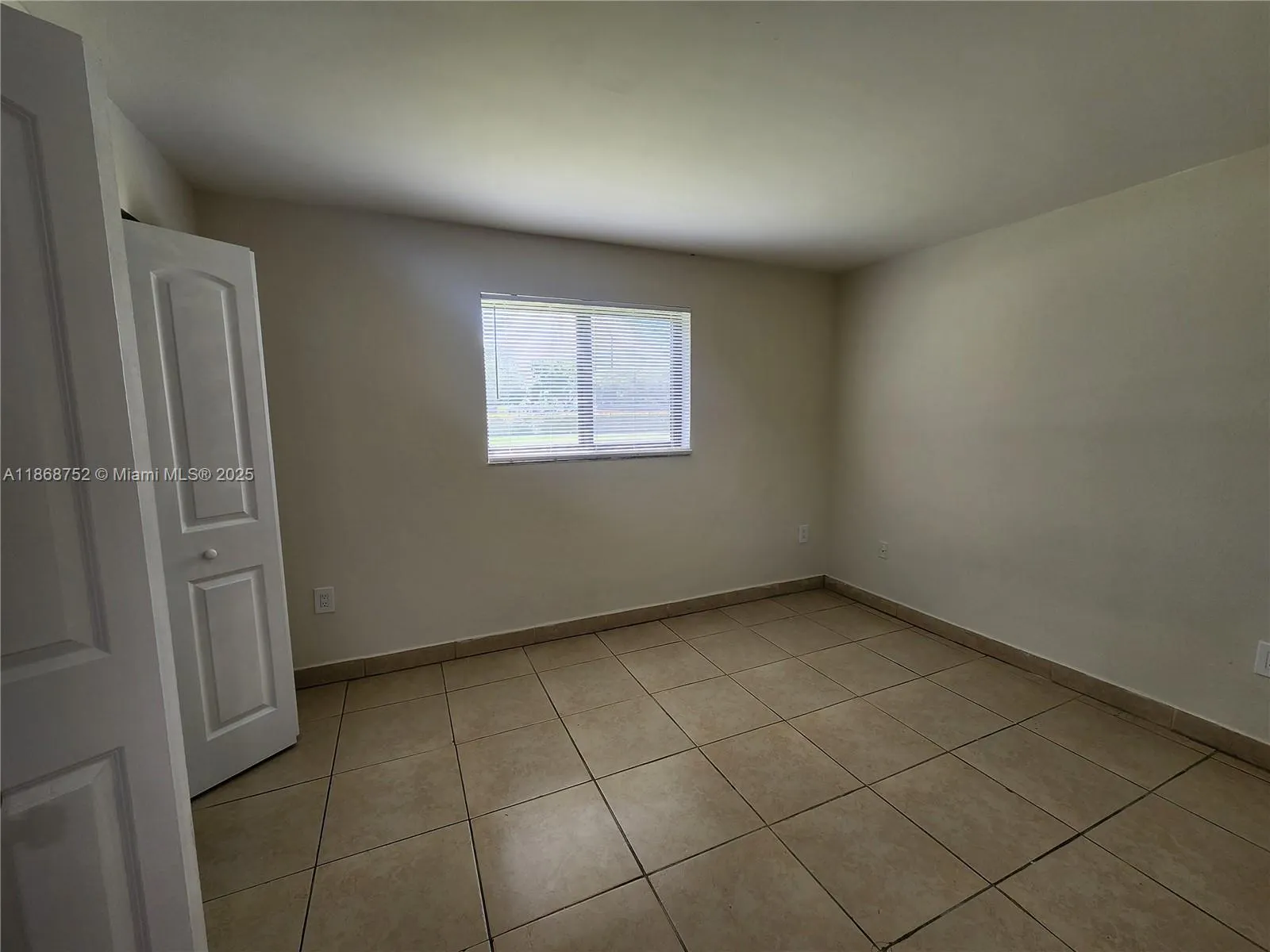 19600 SW 110th Ct, #102