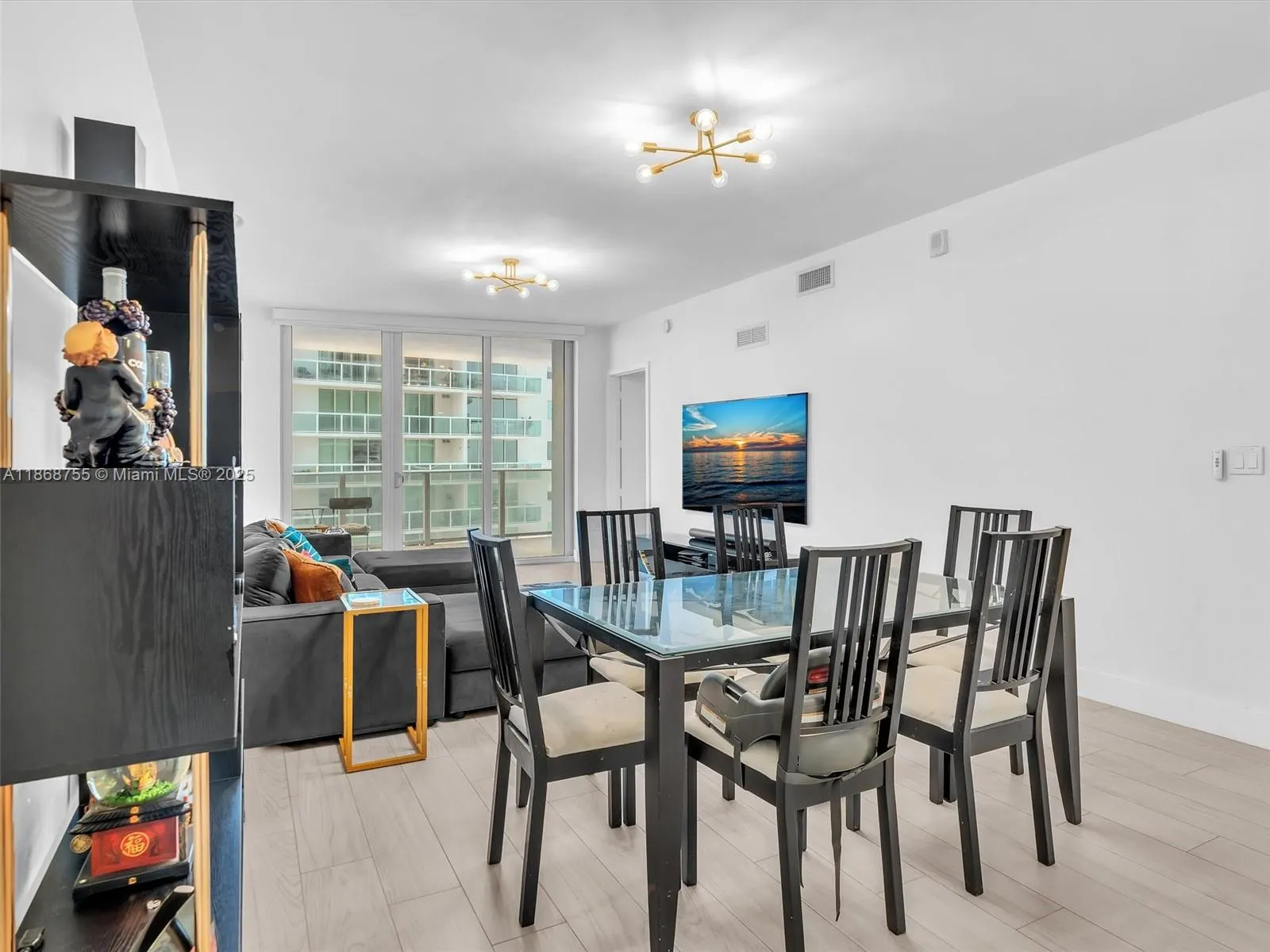 488 NE 18th St, #2309