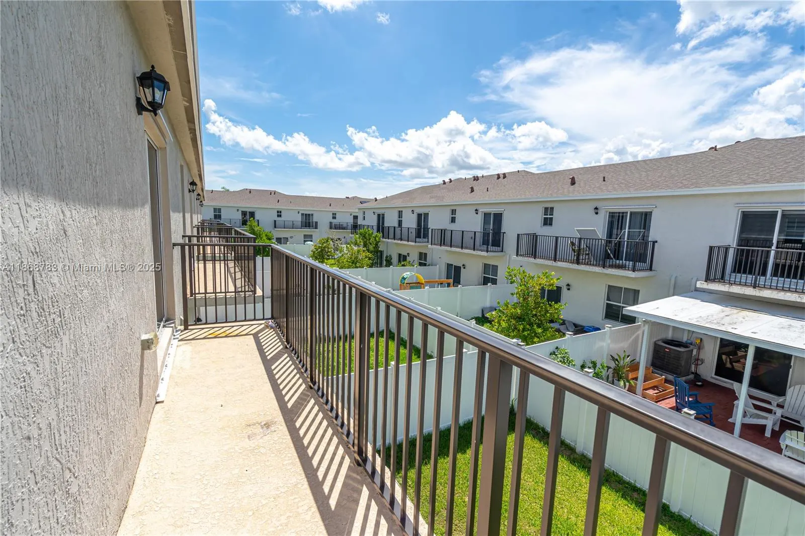 750 SE 16th Ct