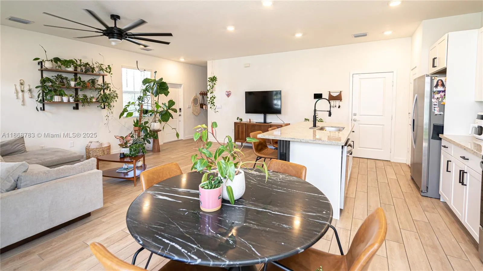 750 SE 16th Ct