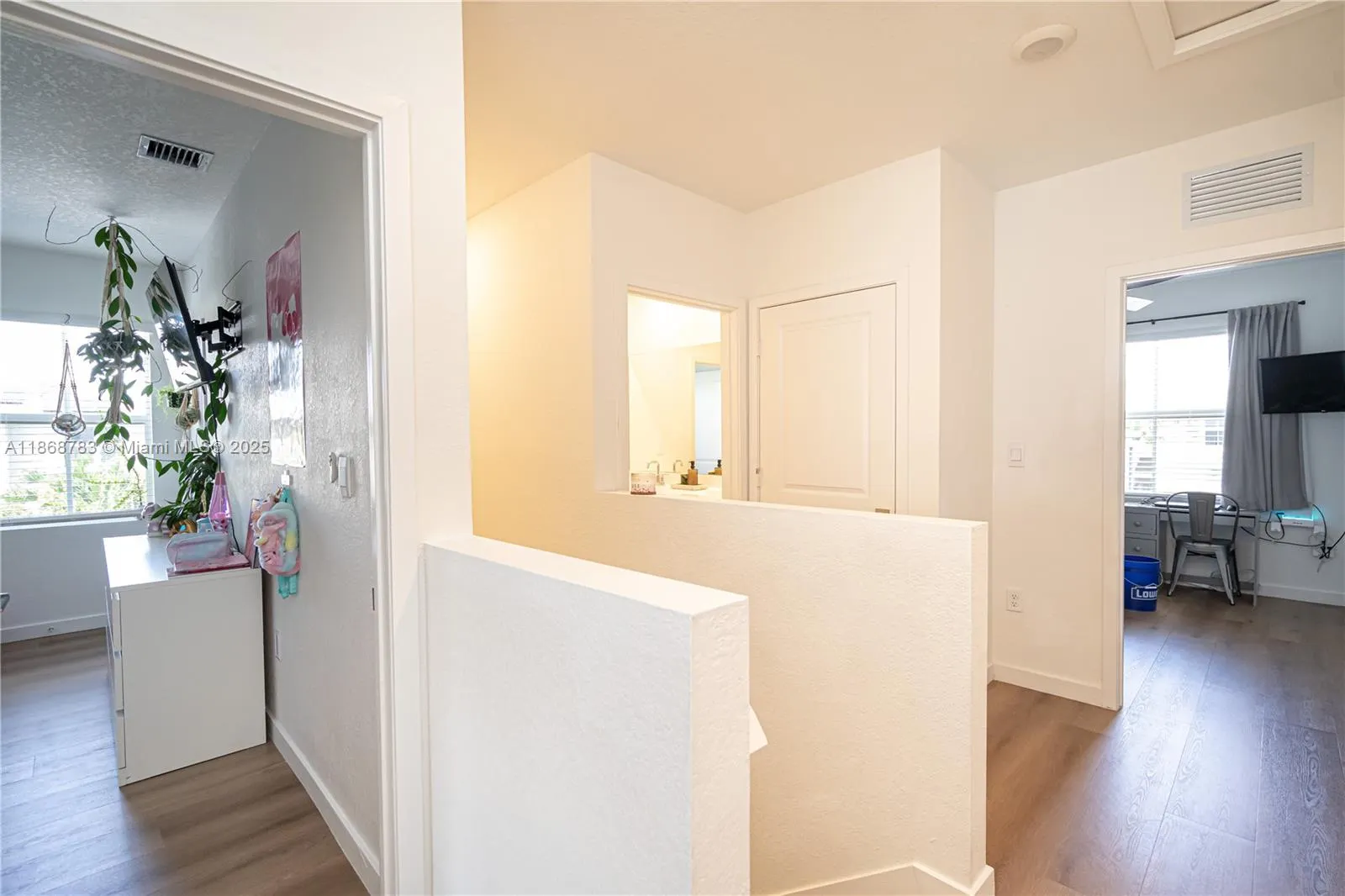 750 SE 16th Ct
