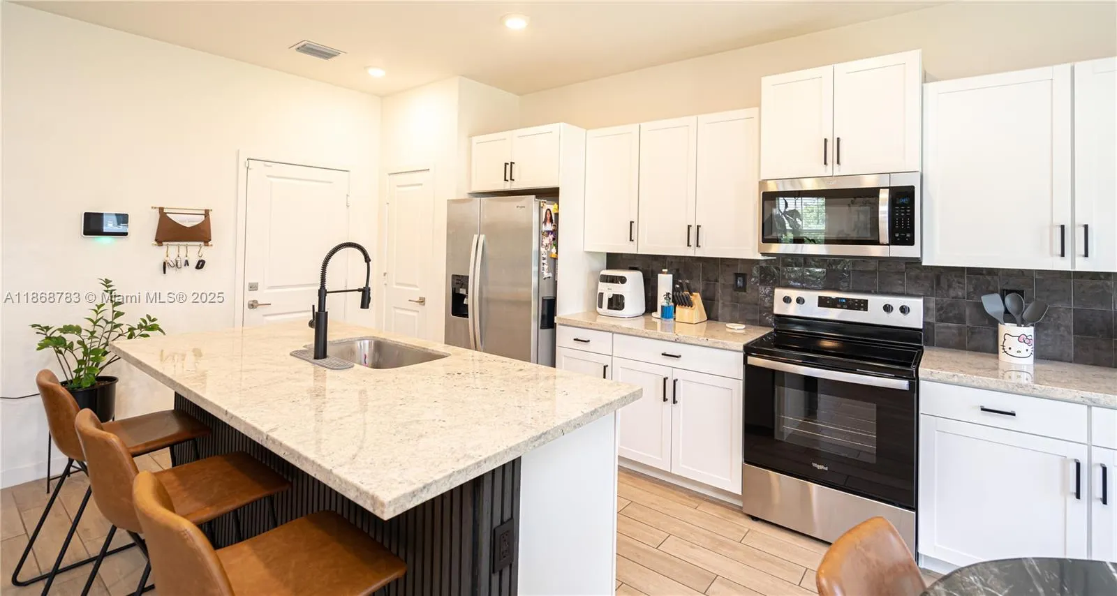 750 SE 16th Ct
