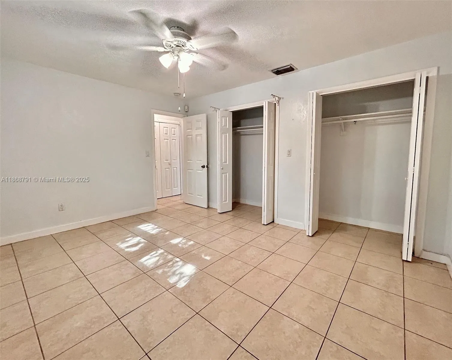 3265 Griffin Rd, #205