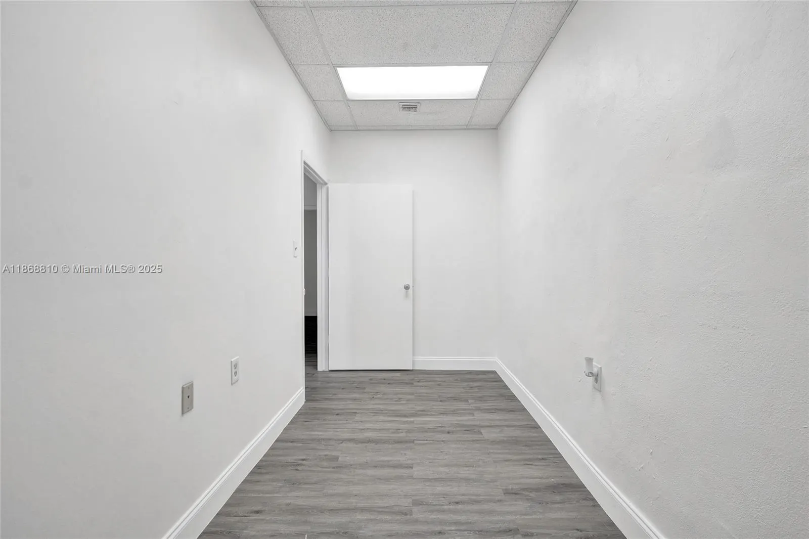 207 E Hallandale Beach Blvd