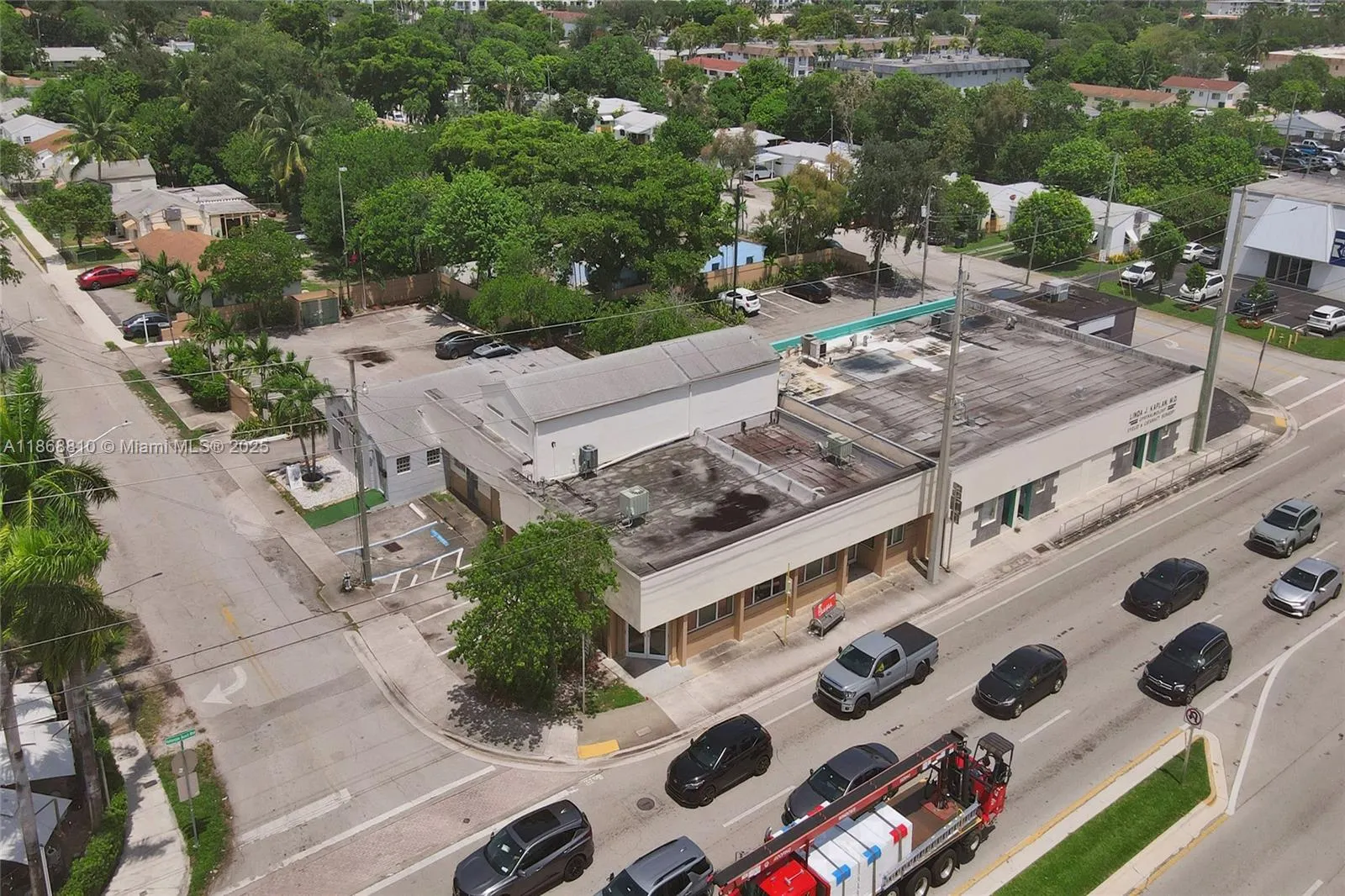 207 E Hallandale Beach Blvd