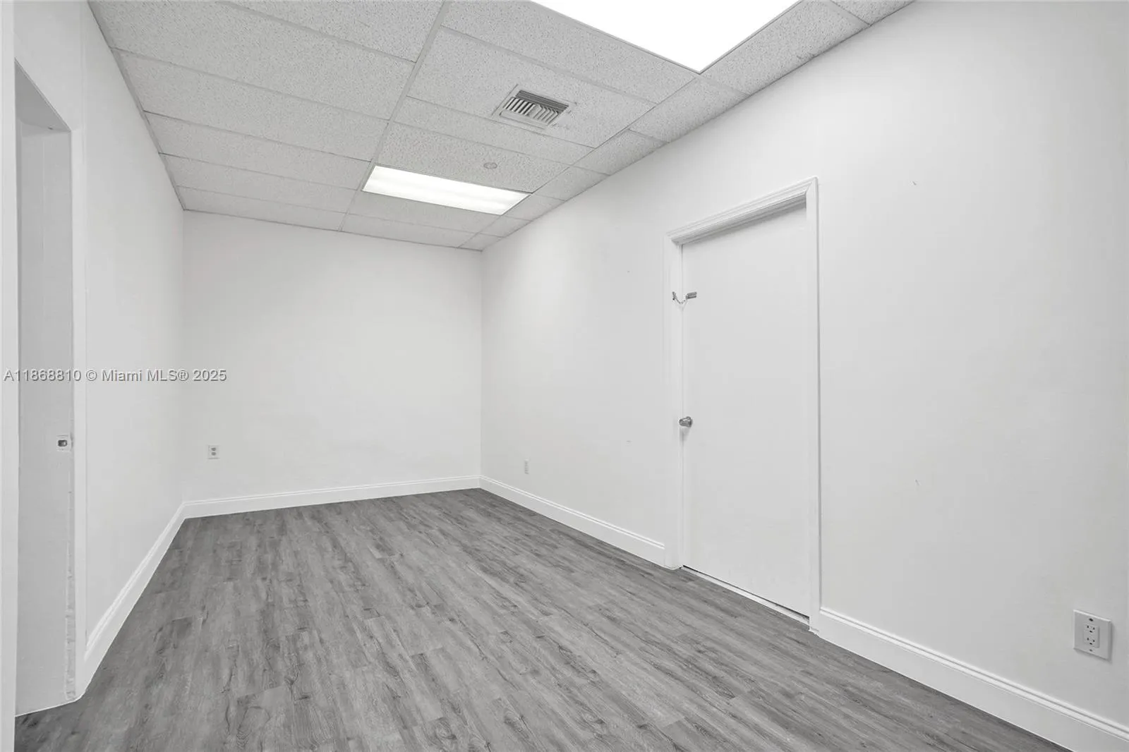 207 E Hallandale Beach Blvd
