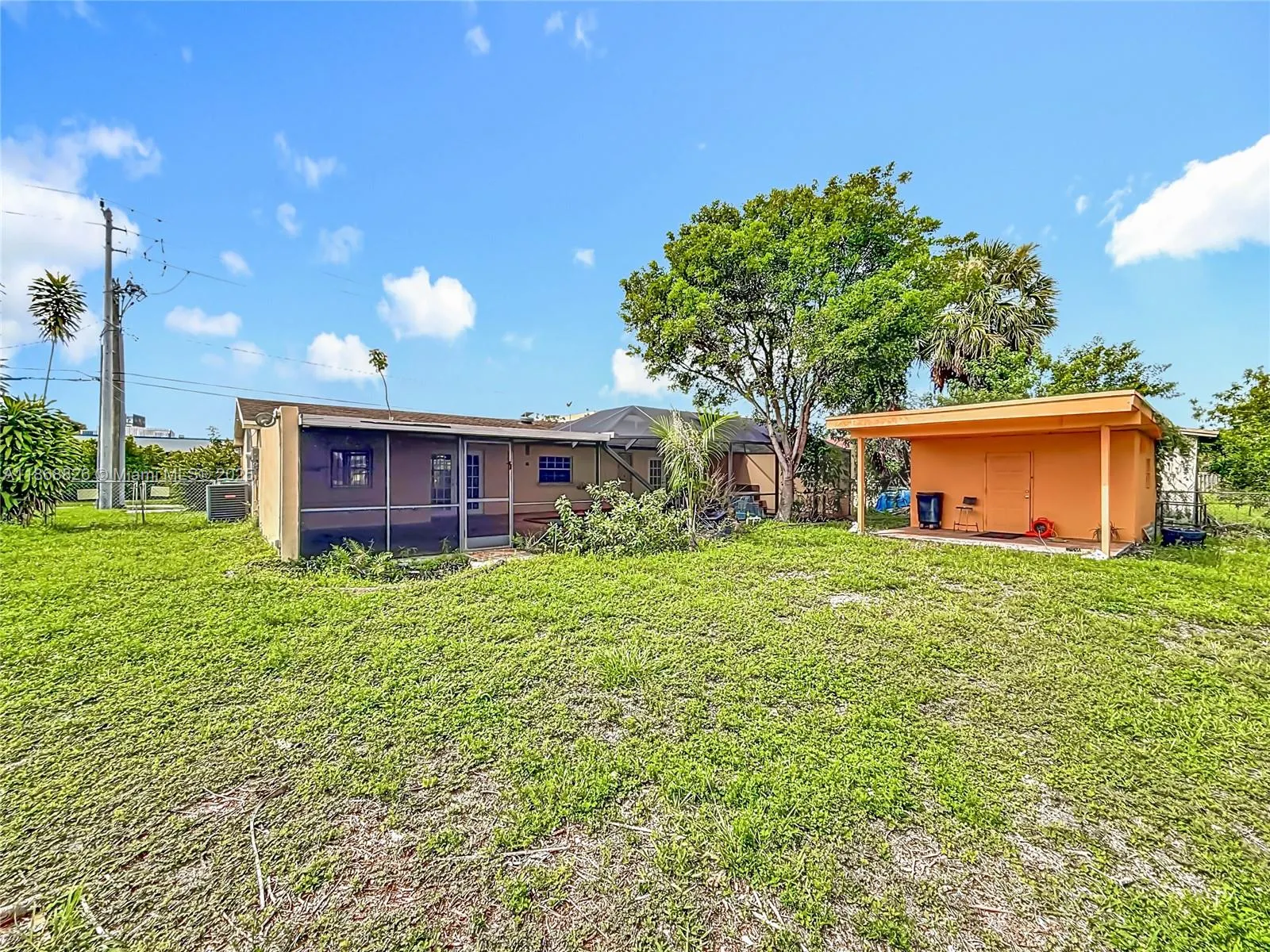 1521 NW 168th Ter