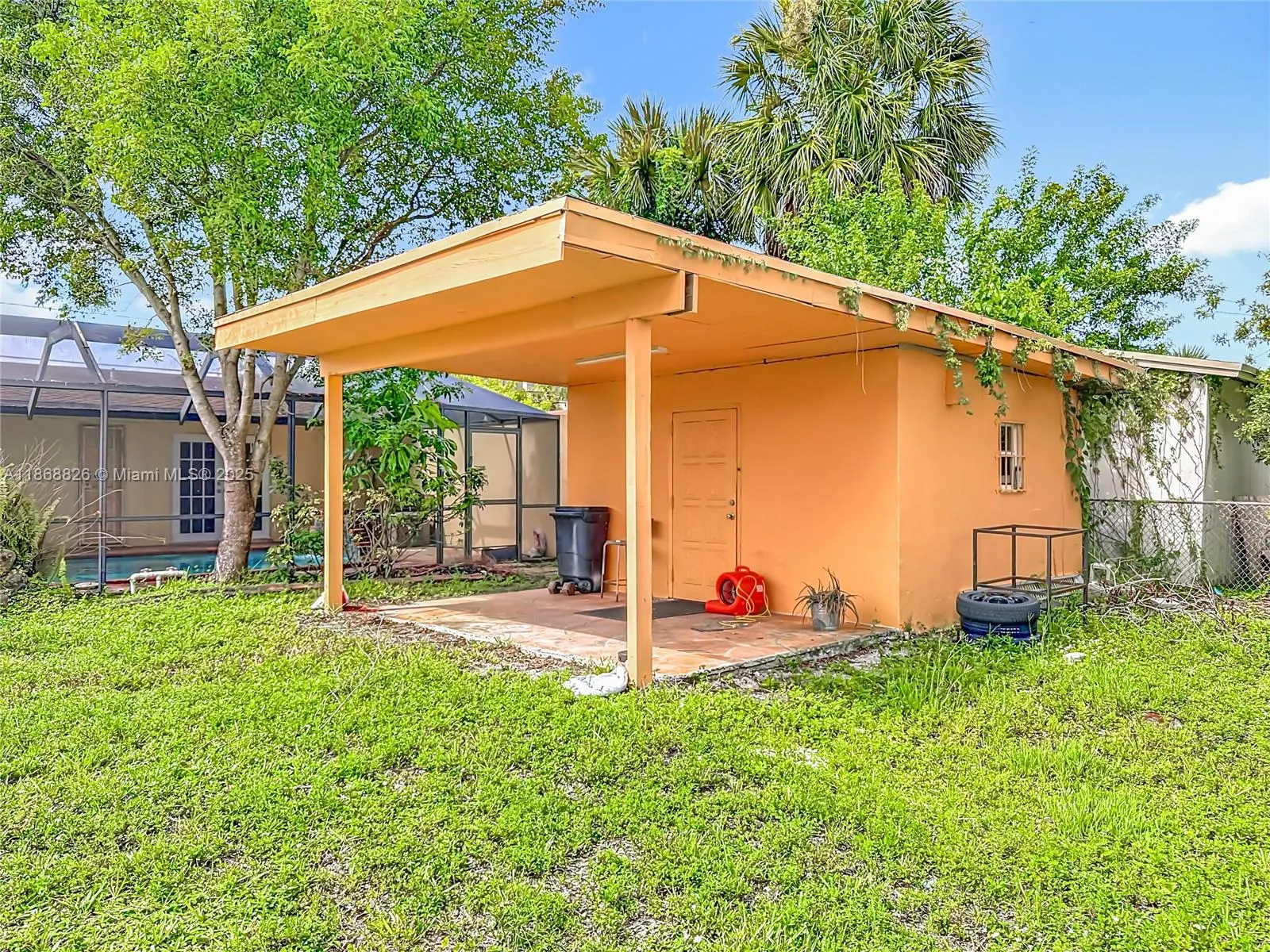 1521 NW 168th Ter