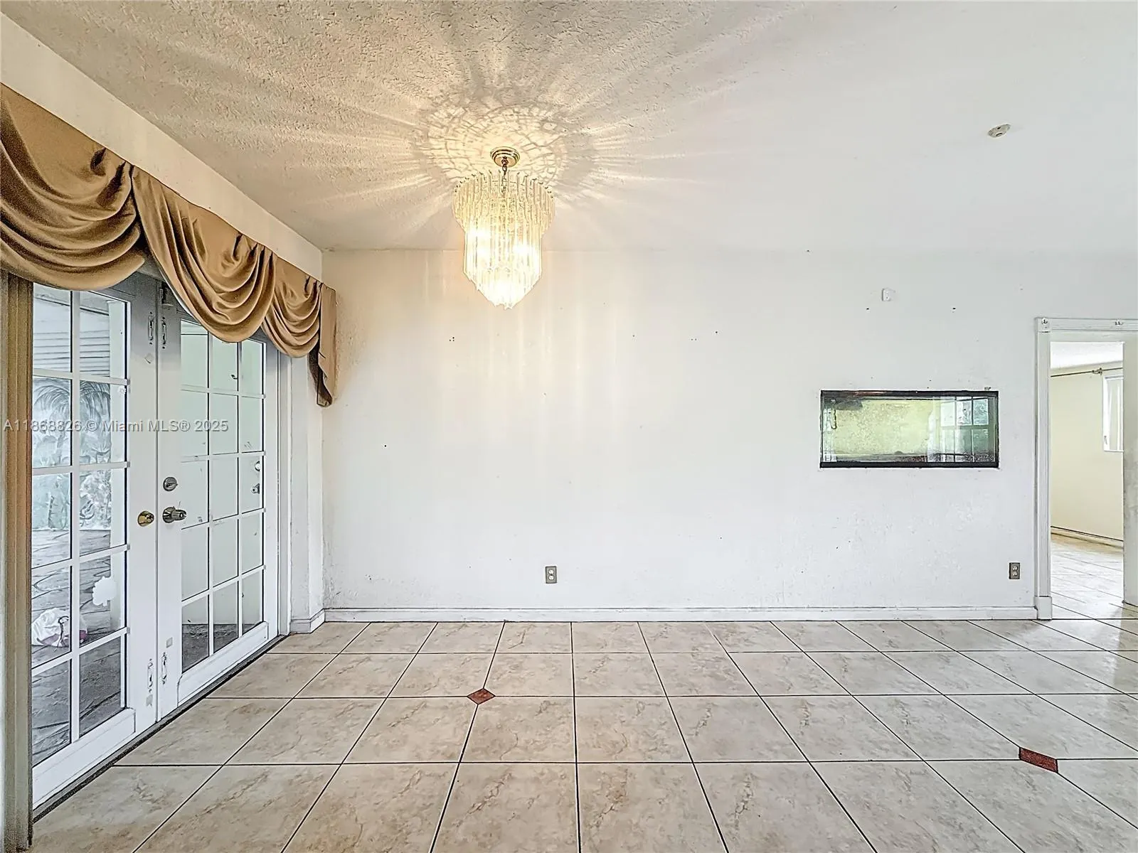 1521 NW 168th Ter