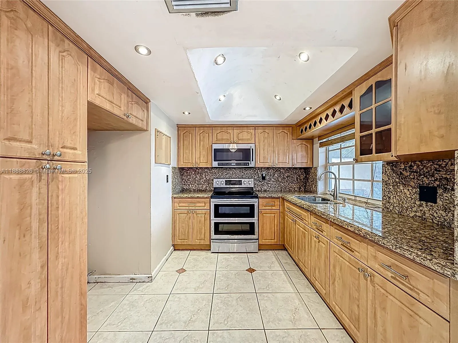 1521 NW 168th Ter