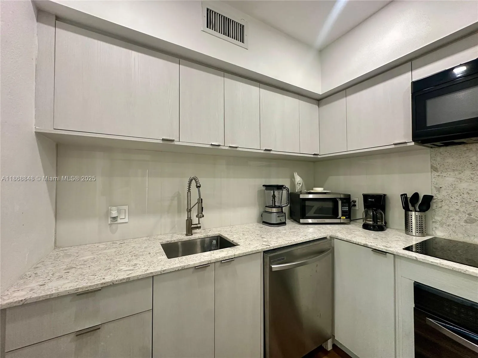 1135 101st St, #5