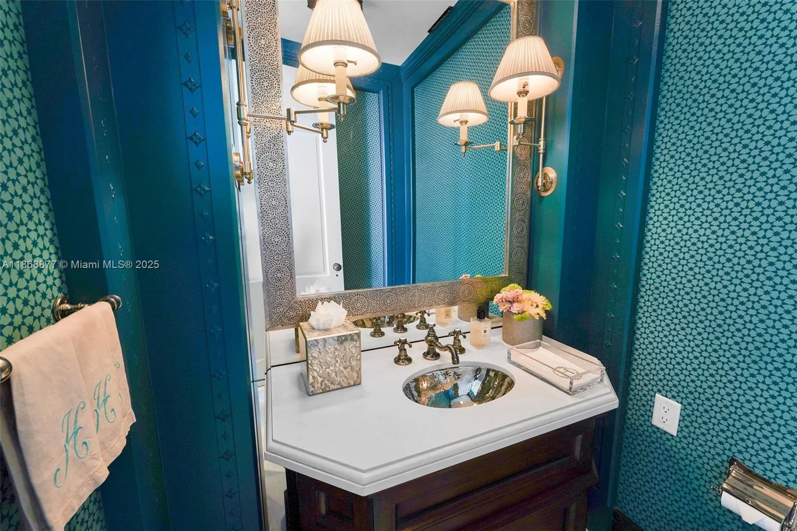 5959 Collins Ave, #1007