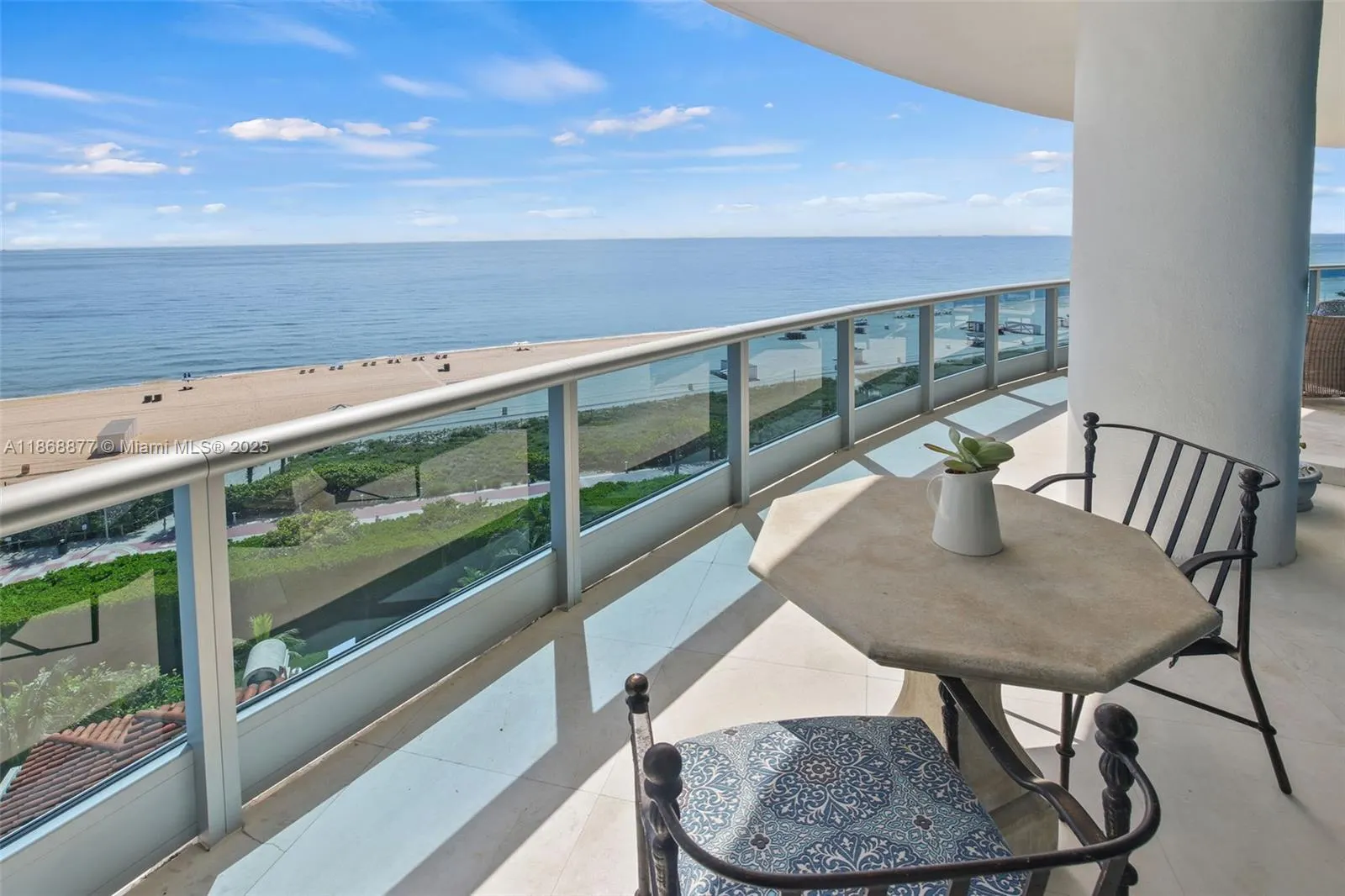5959 Collins Ave, #1007