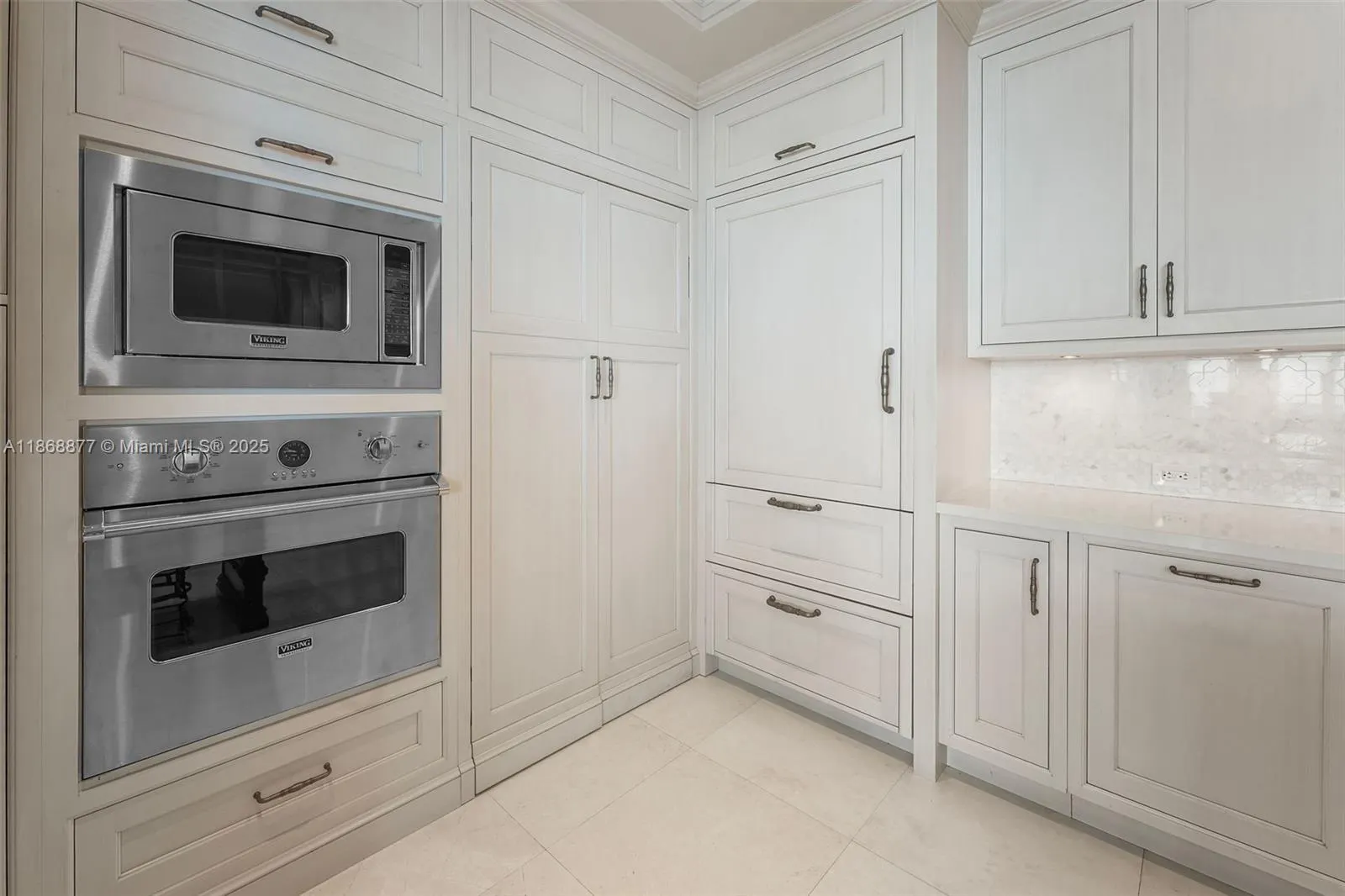 5959 Collins Ave, #1007
