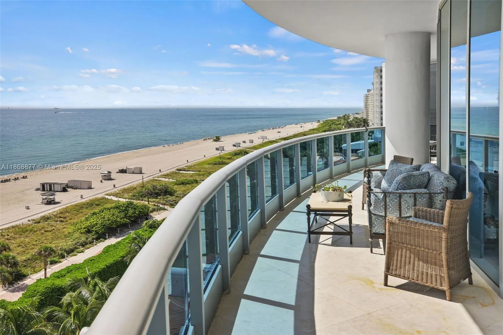 5959 Collins Ave, #1007