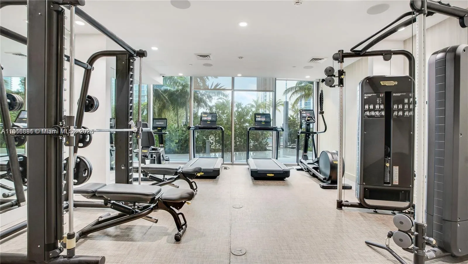 17550 Collins Ave, #804