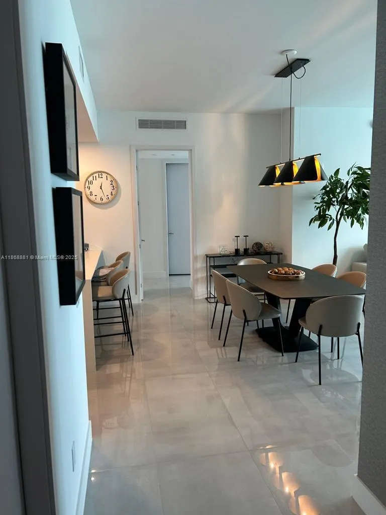 17550 Collins Ave, #804