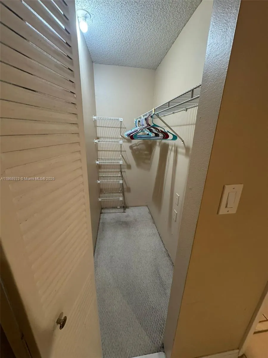 5040 terrace palms circle, #202