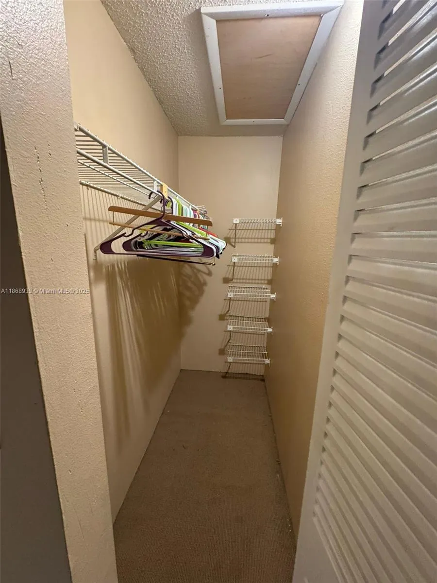 5040 terrace palms circle, #202