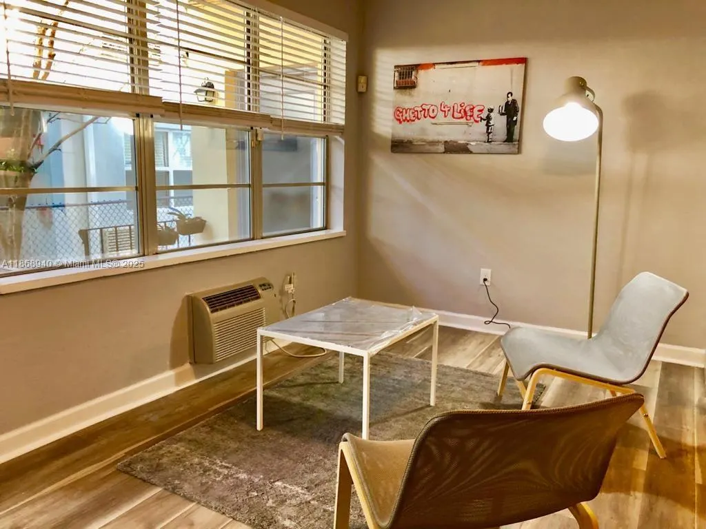 1325 Meridian Ave, #5