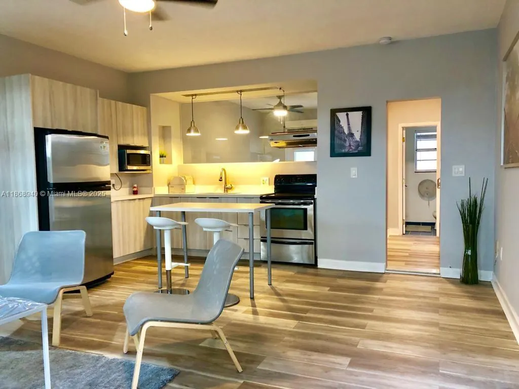 1325 Meridian Ave, #5