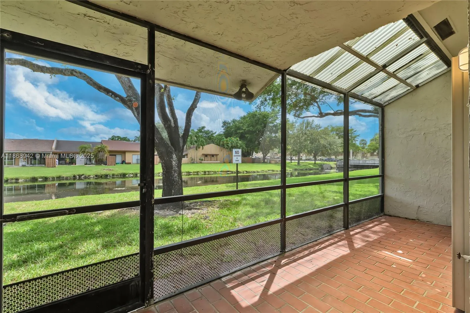 7940 NW 10th St