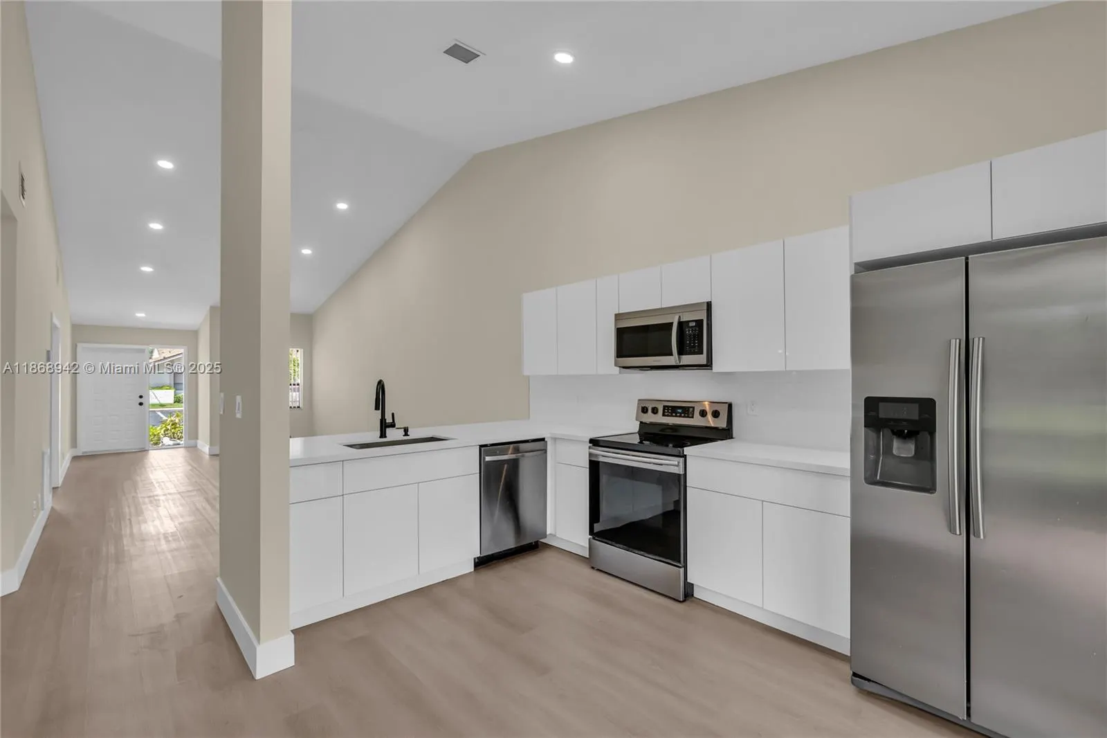 7940 NW 10th St