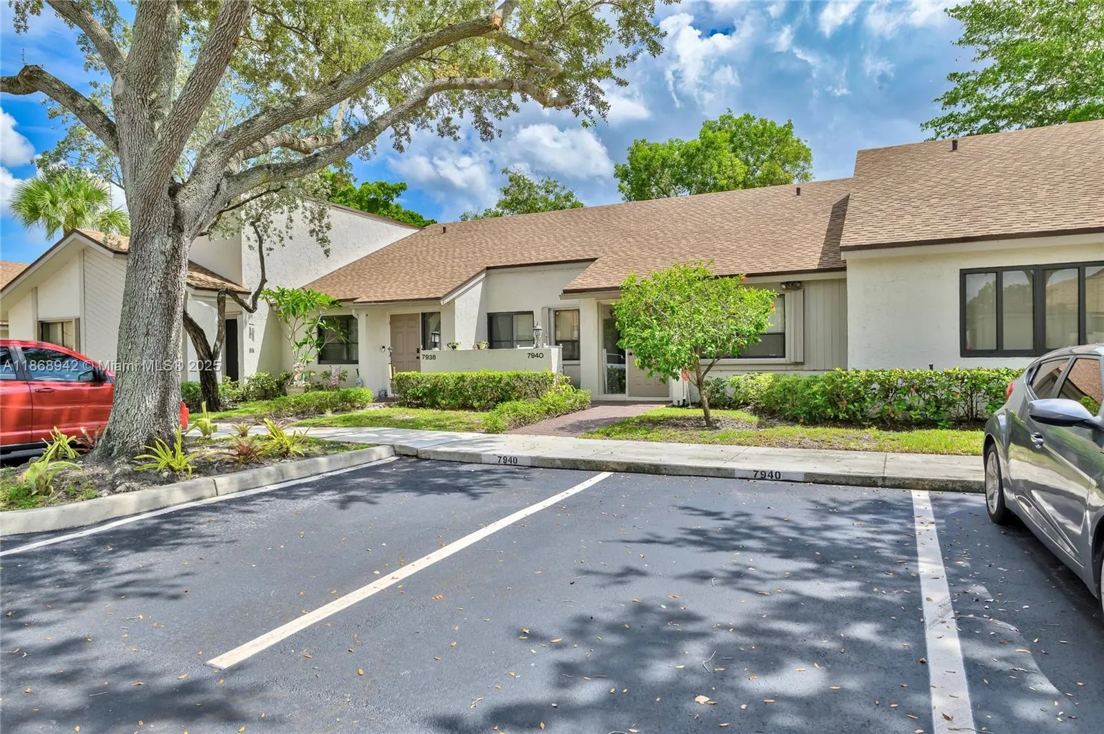 7940 NW 10th St