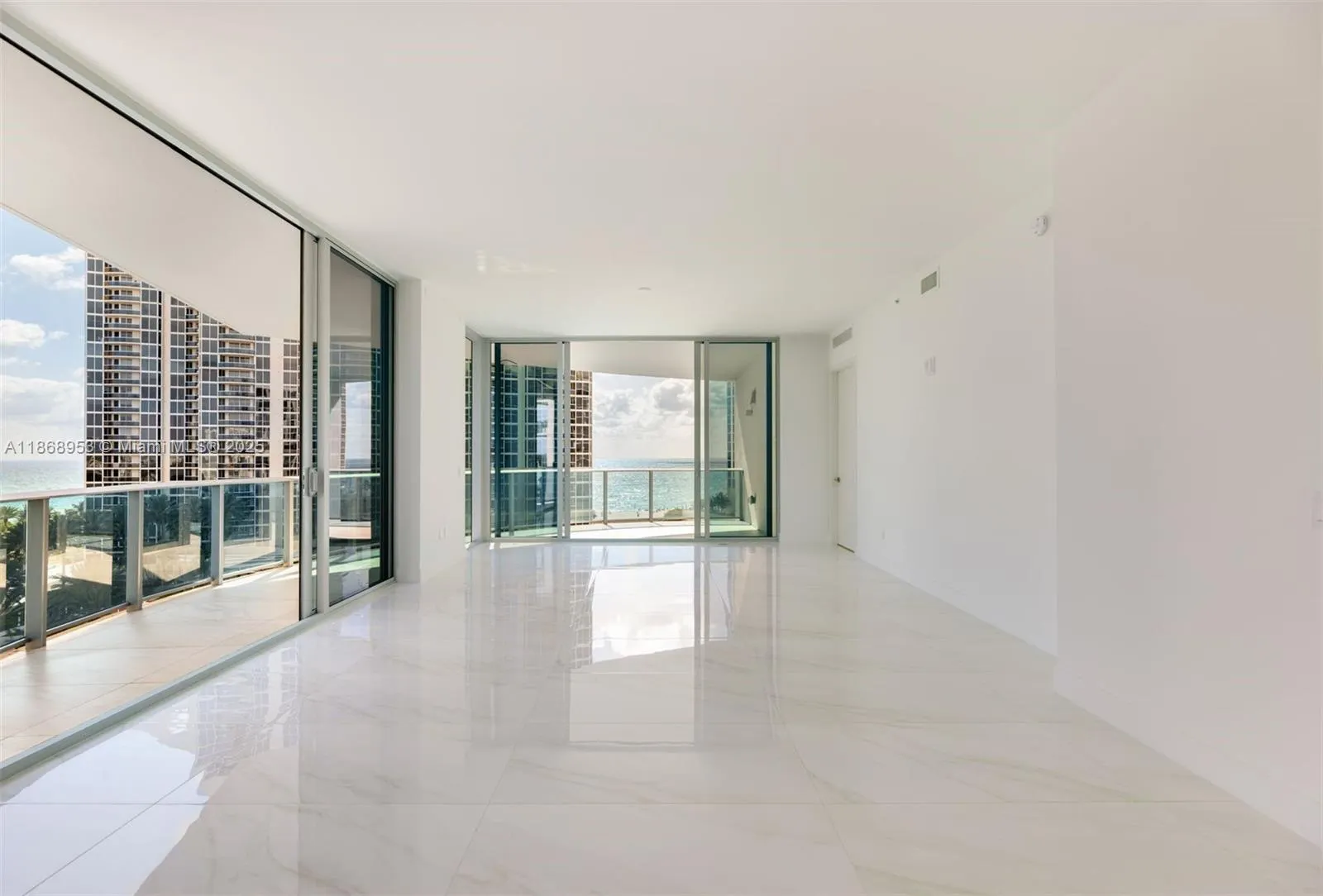 17550 Collins Ave, #805