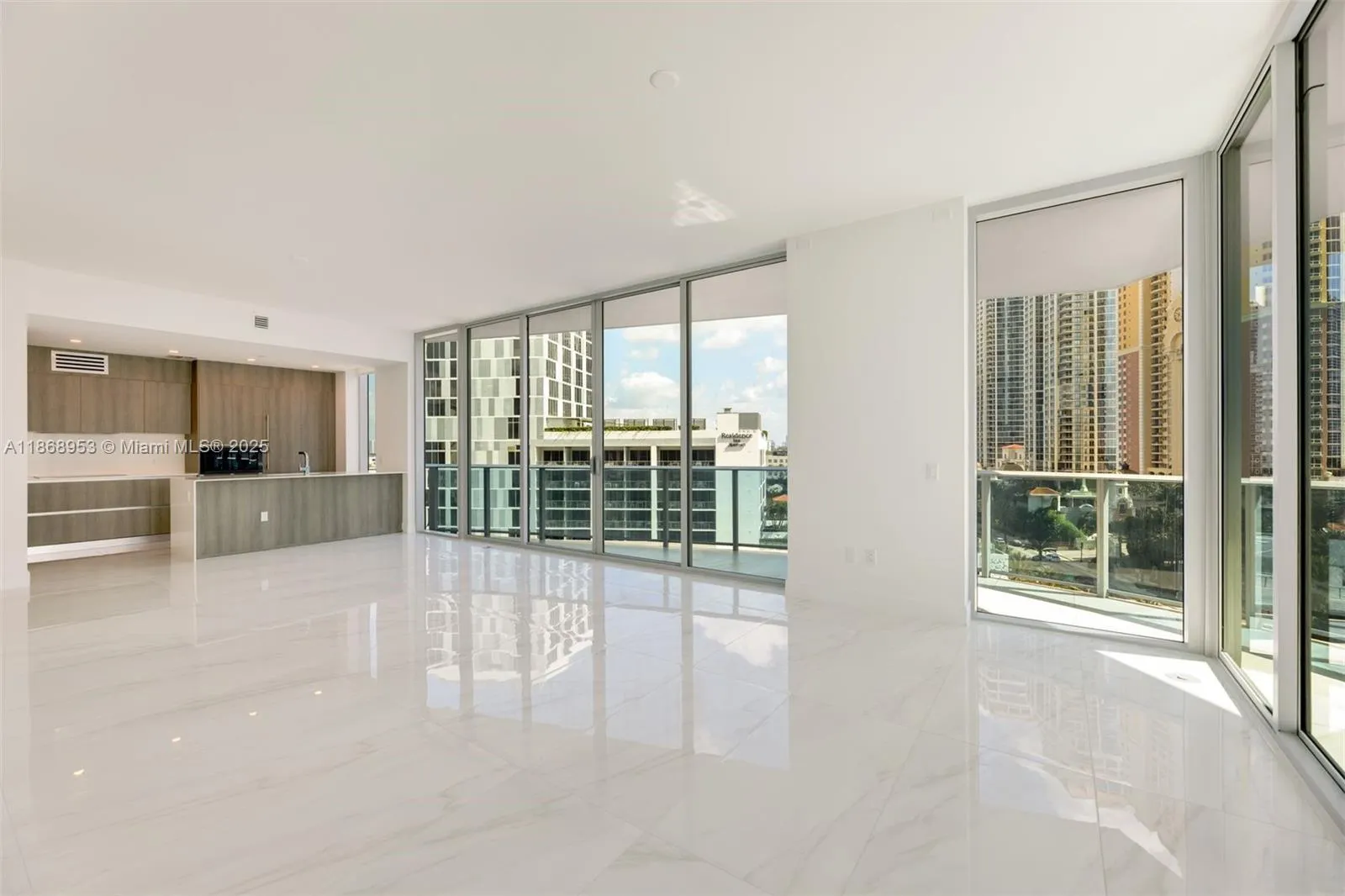 17550 Collins Ave, #805