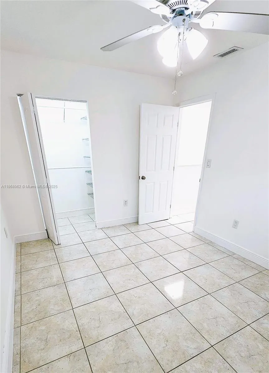 11143 NW 7th St, #203-5