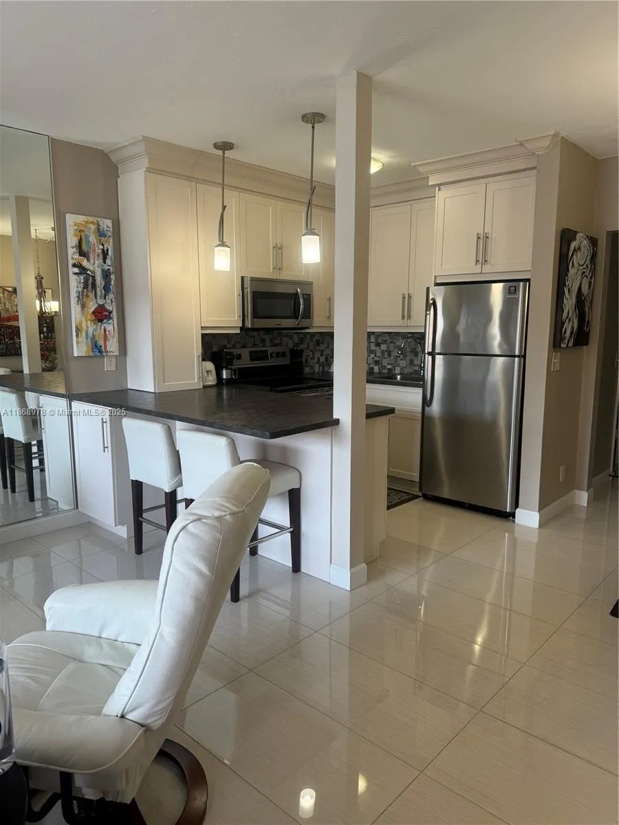 900 SW 11th Ave, #8C
