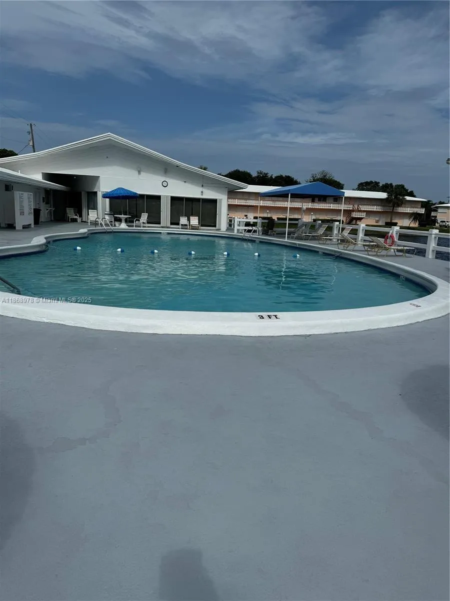 900 SW 11th Ave, #8C
