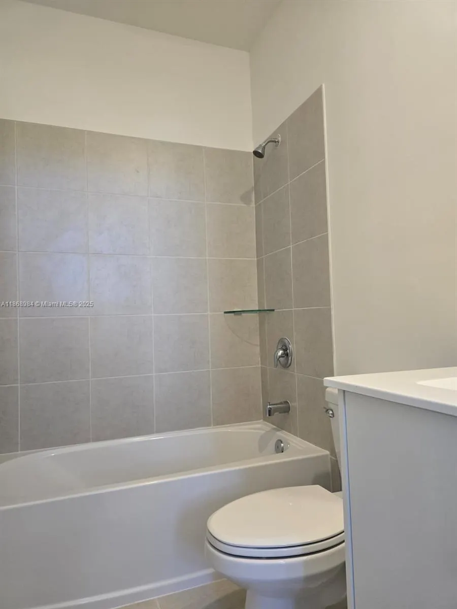 2819 SE 26th Ave, #2819