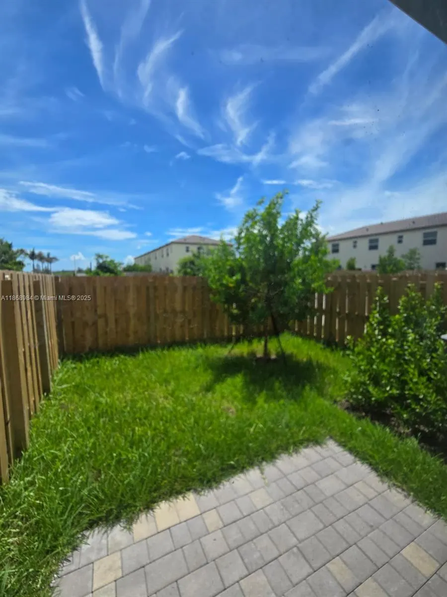2819 SE 26th Ave, #2819